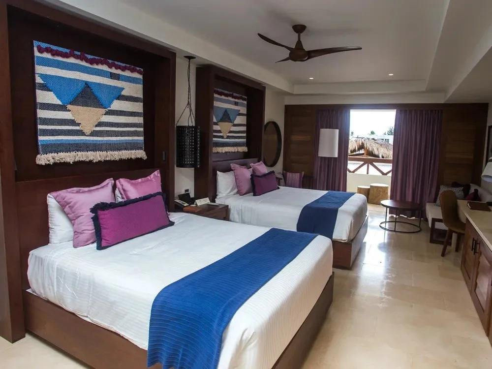 Junior Suite Tropical Double Bed - Dianne Manto.jpg
