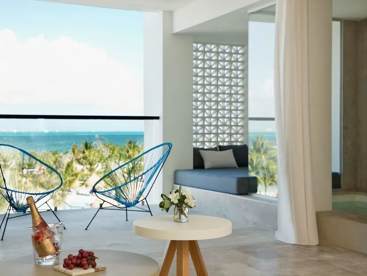 luxury-junior-suite-ocean-view - Jennifer Hordych.jpg