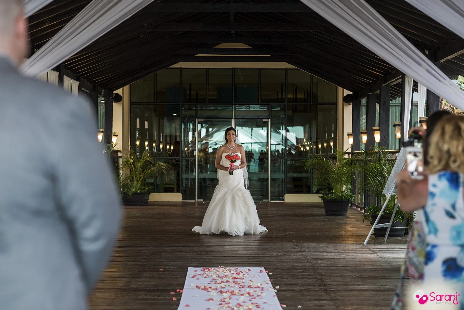 Saraniweddings278.jpg