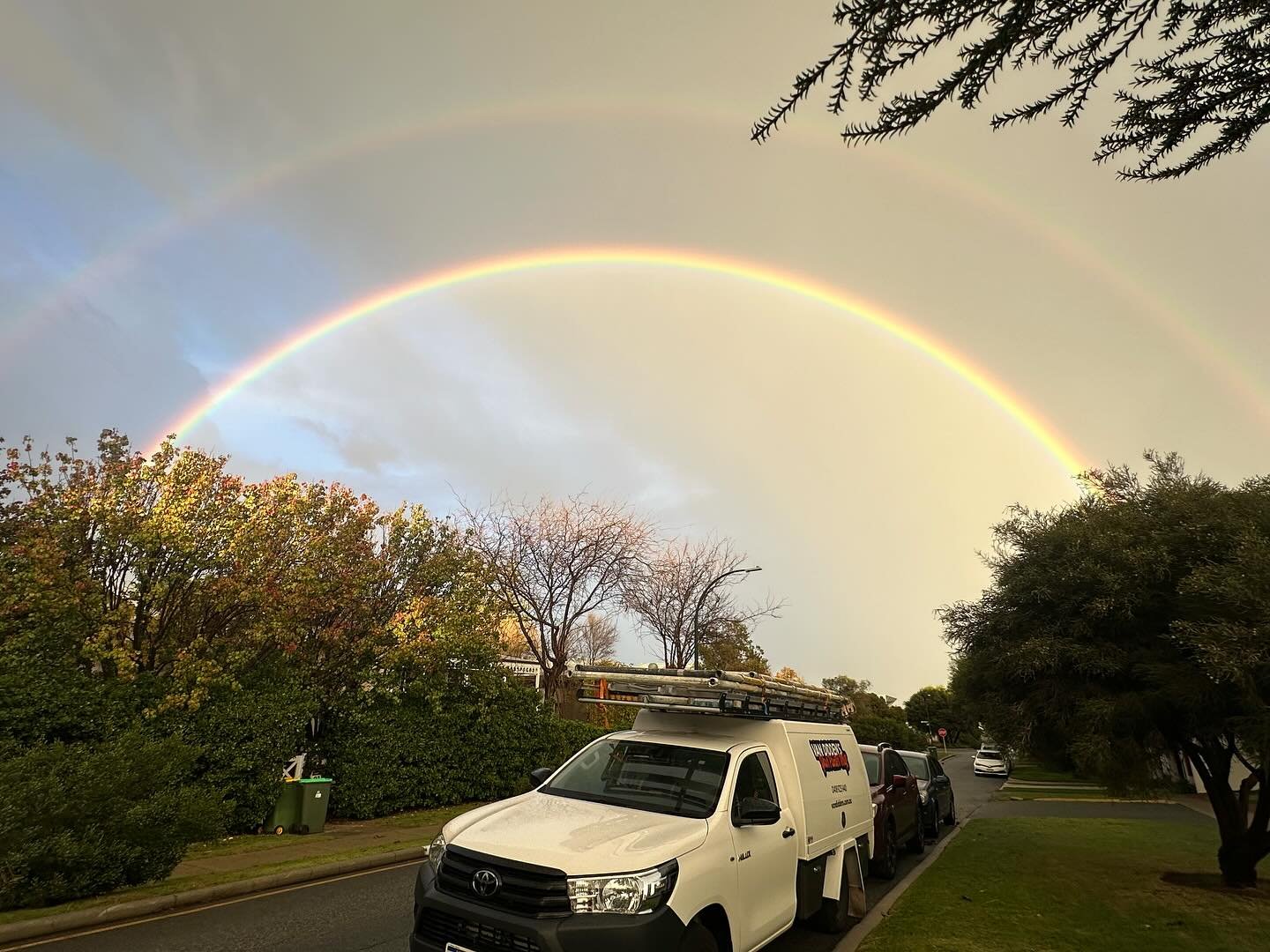 B-E-A-utiful double rainbow 🌈 this morning #vandiddens #yourpaintermate #rainbow