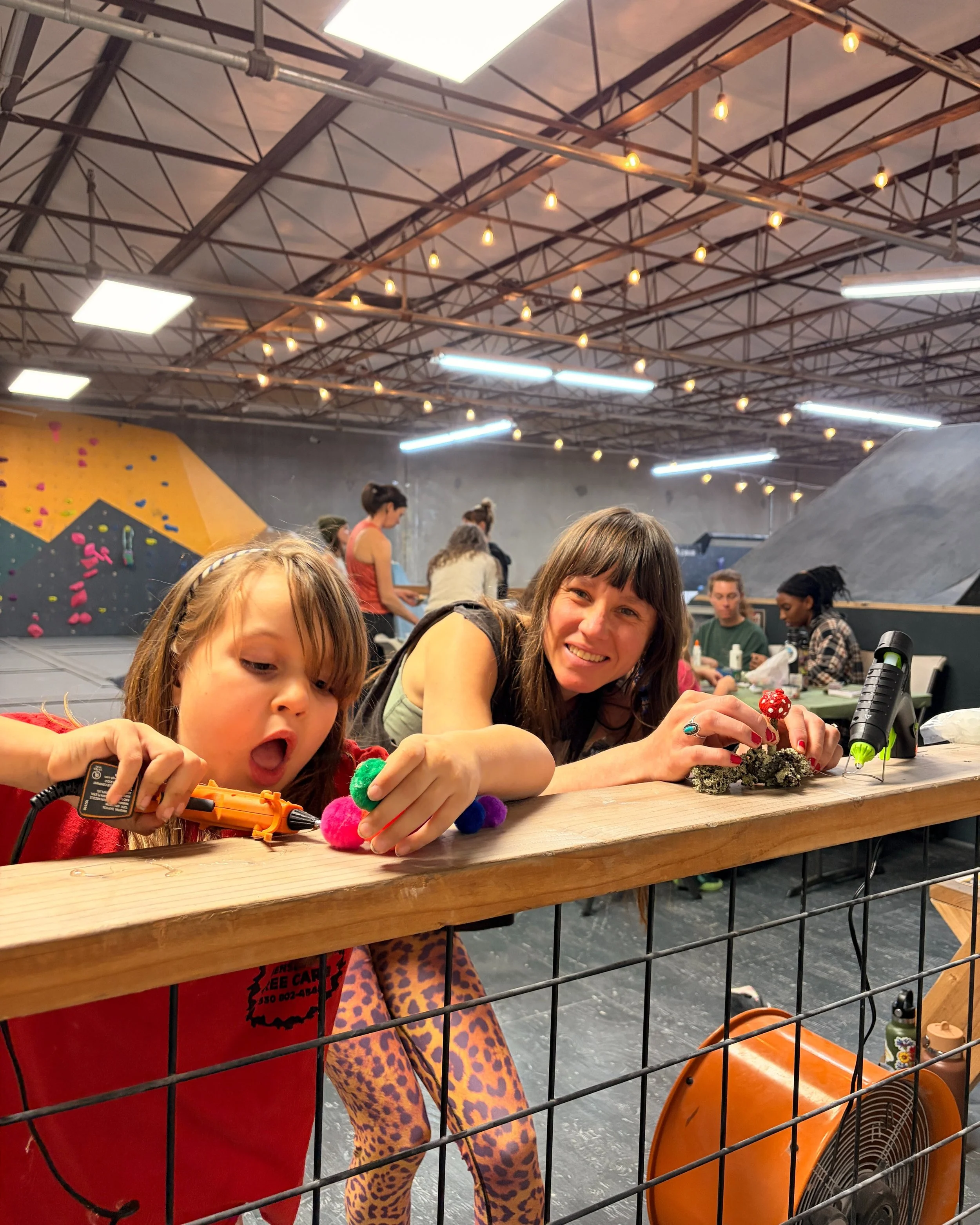 TODAY!! Join us for Ladies Night on Thursday Oct. 8th, 6-9pm! The theme is WOODLAND CRAFTS 🐿️🍄🍁🦔. We have a bunch of fun woodland pieces to play and get crafty with! 

Free for members. $10 drop-in rate (includes rental shoes). 

There will be te