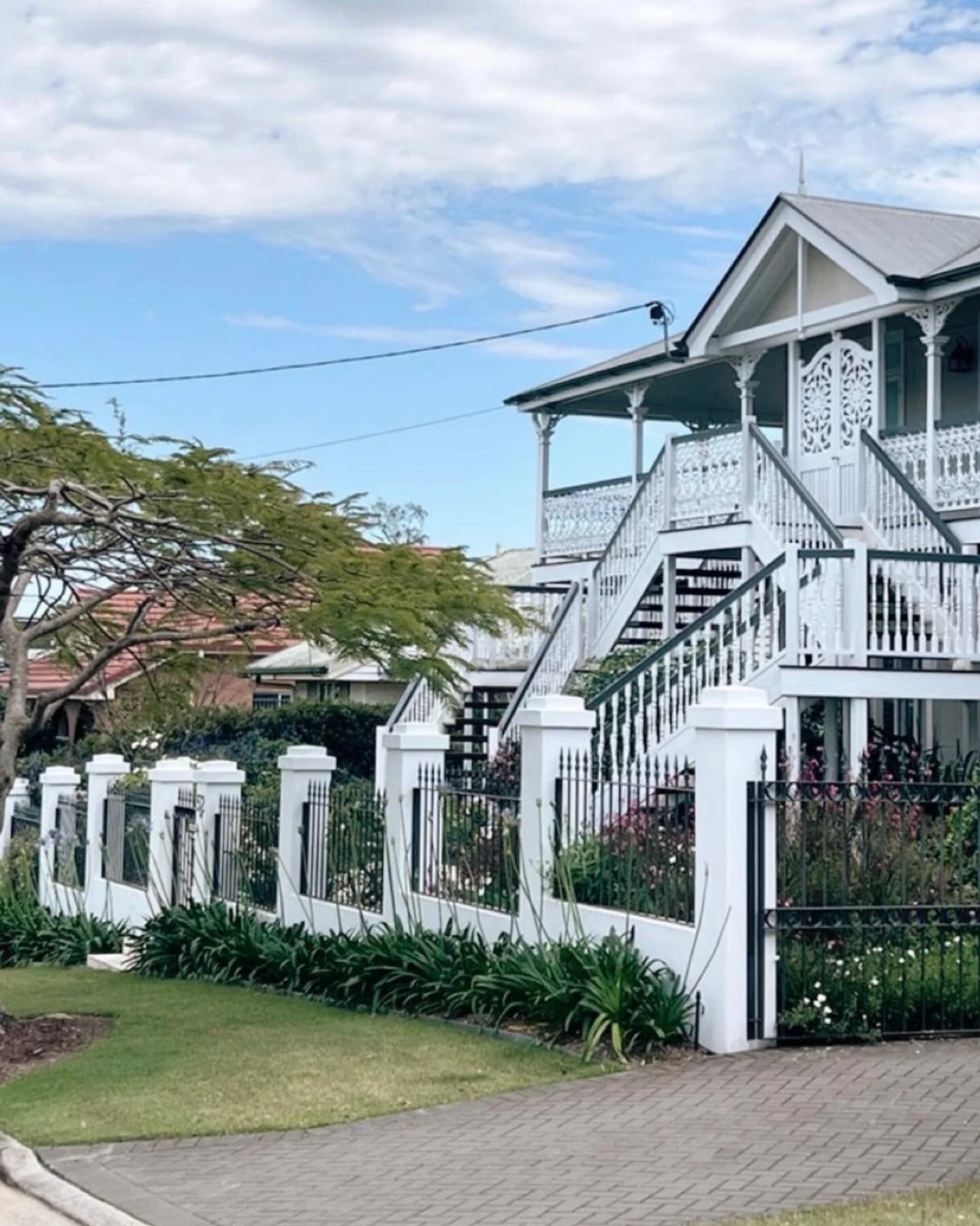 Meet Wilston, a suburb with a true village vibe. 
With its stunning blend of old and new architecture - think workers&rsquo; cottages to modern architecturally designed homes &ndash; Wilston paints a superb picture. 
Less than 5 kilometres from town 