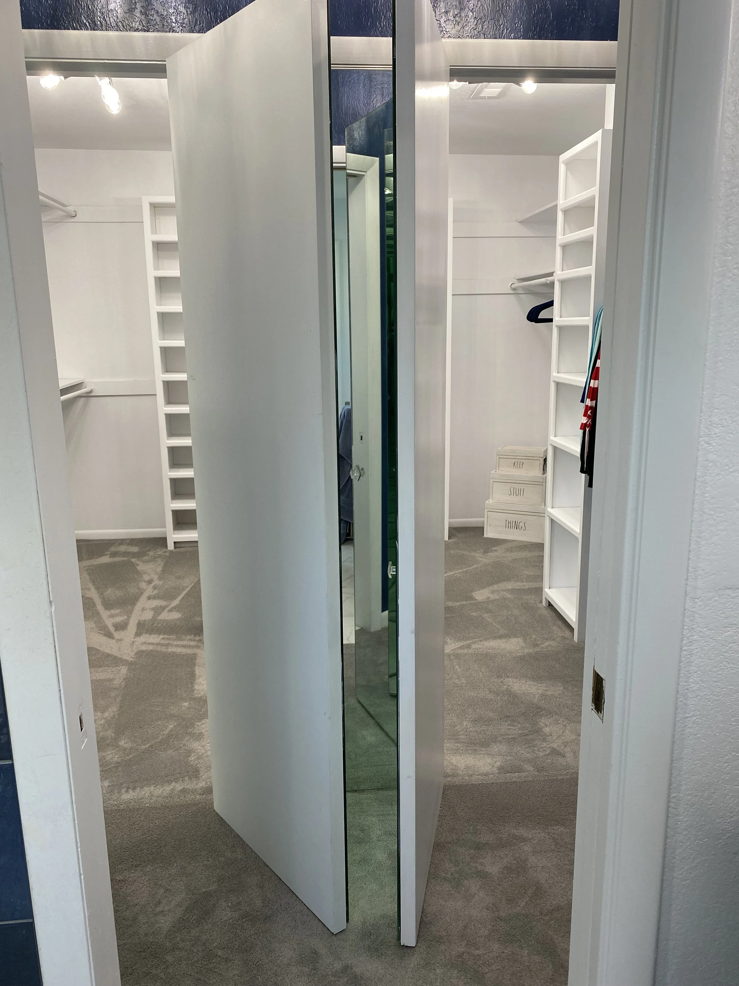closet14.jpg