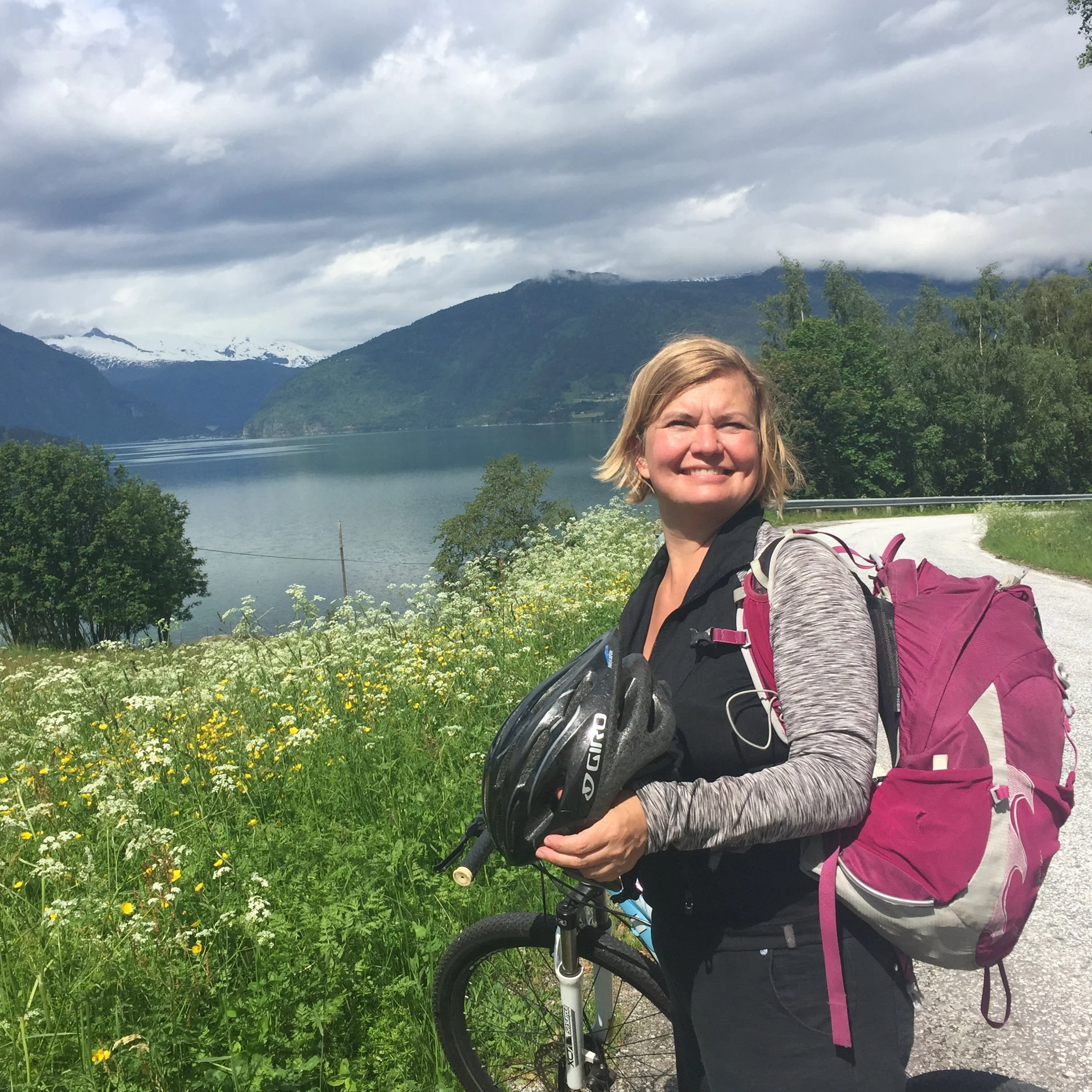 Episode 209 - Nicole Walker is author of How to Plant a Billion Trees