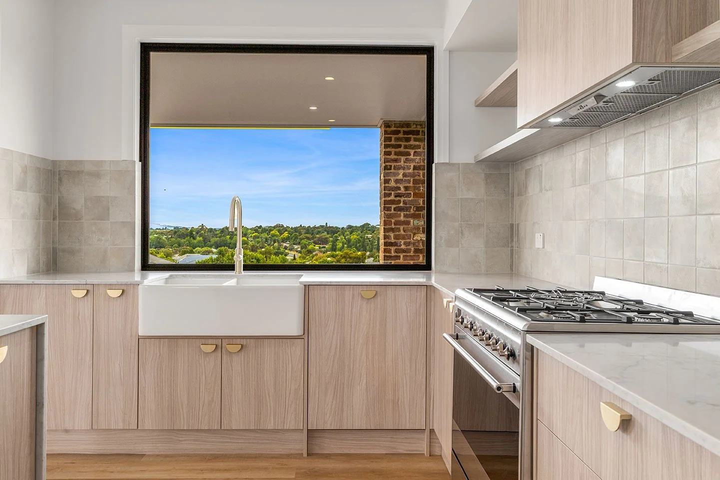 14_29 Kanzi Pl Orange_High Res.jpg