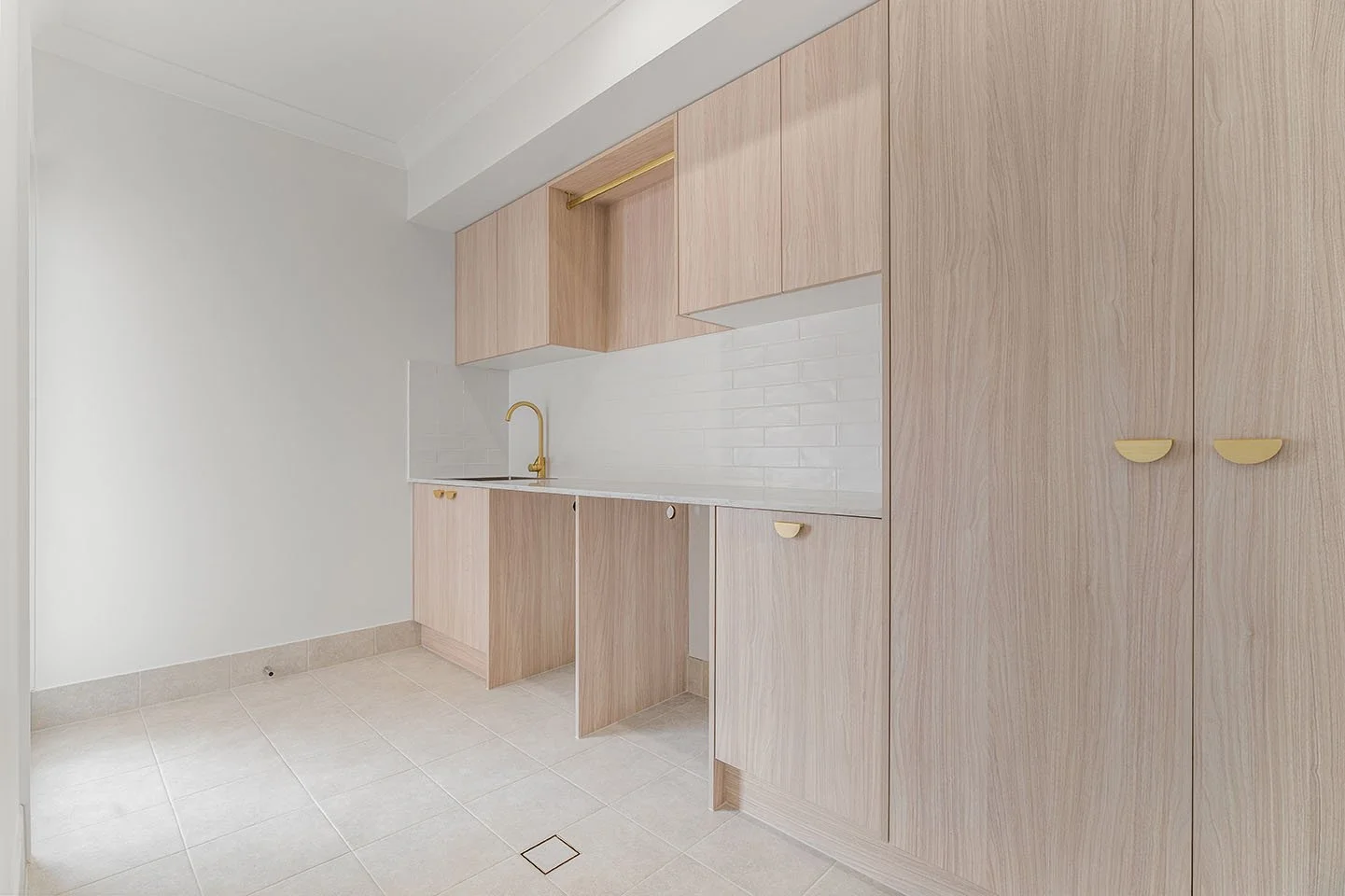 12_29 Kanzi Pl Orange_High Res.jpg