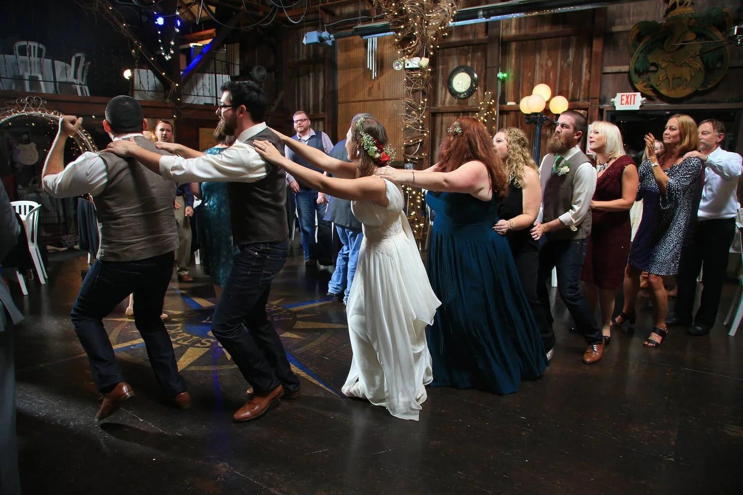 Wedding party dancing | Whysall Photography