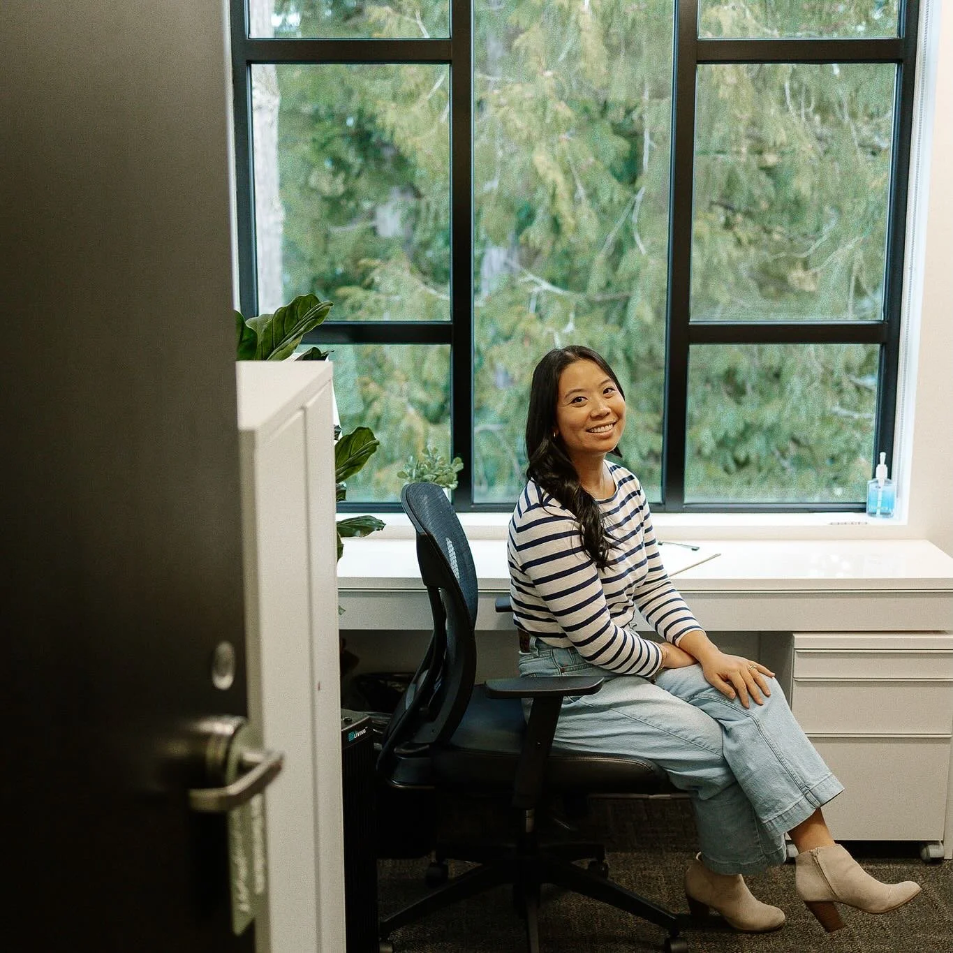 Happy Friday! Meet Janice 👋🏽 

Janice is joining SOAR as an associate who brings nearly 15 years of experience supporting children &amp; youth in both independent and public school settings &mdash; she began her career as a Teacher at the elementar