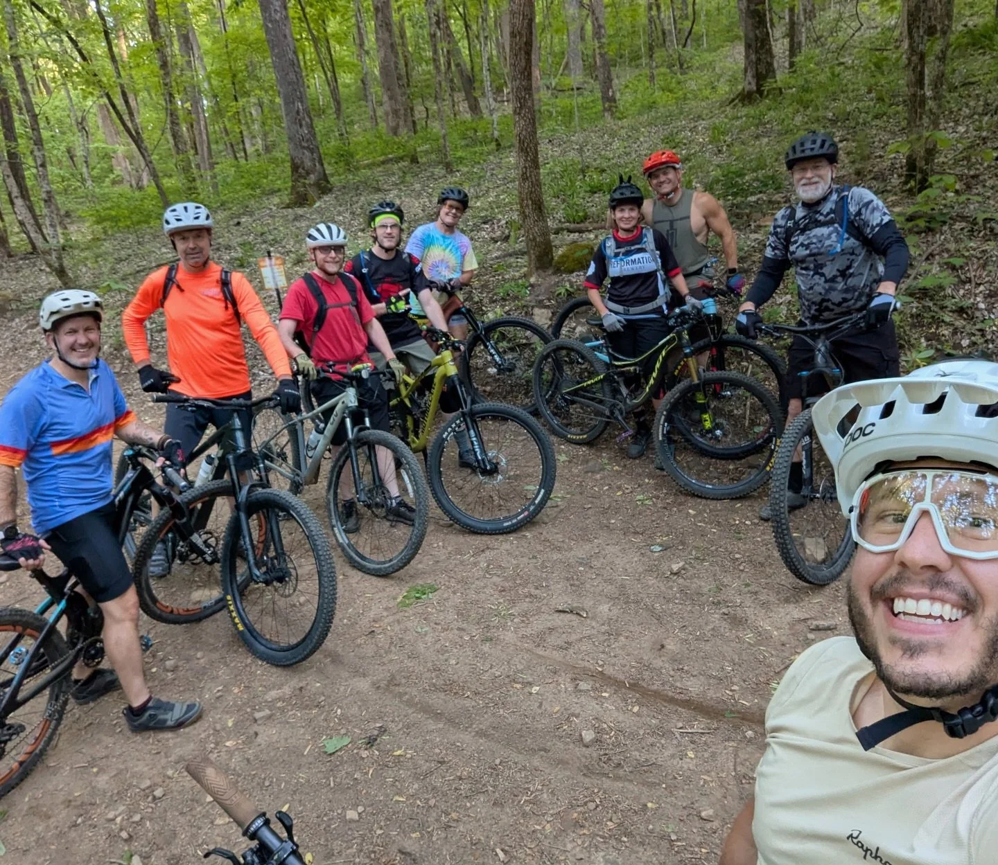 We had two groups tonight - what a turnout! There were several new faces and even a visit by @bhamartist while he was in town! 

Join us for the next one 🚴🏼&zwj;♂️ We meet every Monday (weather permitting) for a ride start of 5:45 from the Biker&rs