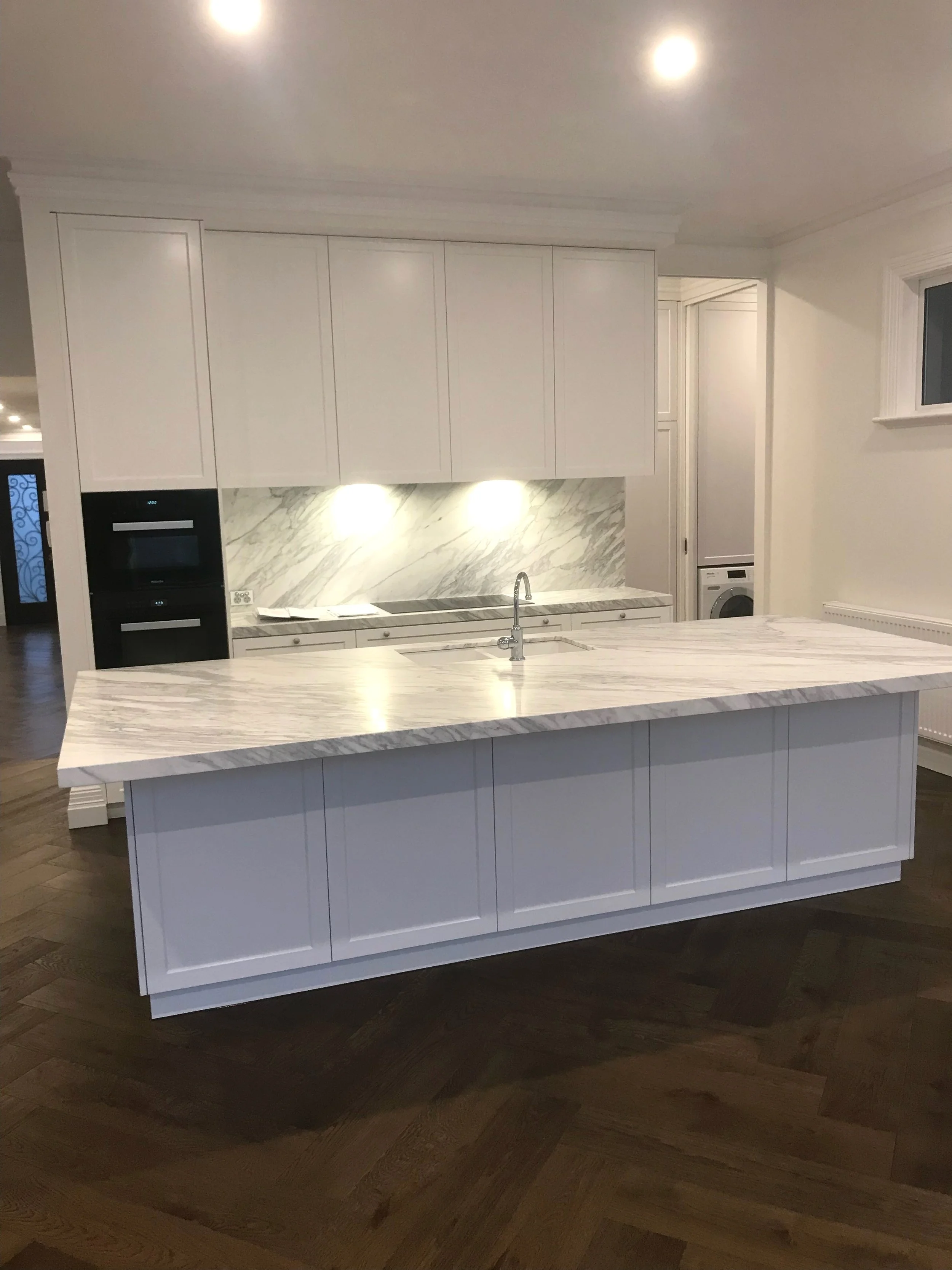 white marble kitchen.jpg