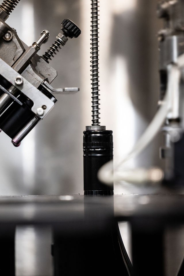 FrankieTheCreative-SidewoodEstateBottlingLine-33.jpg