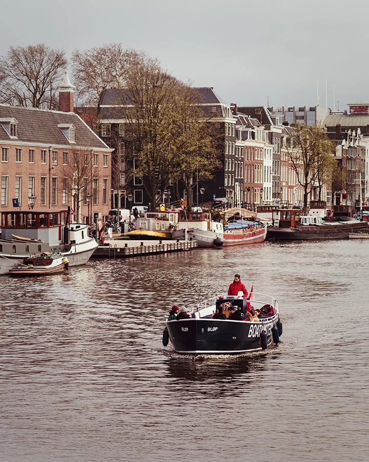 Amsterdam_traveling_6.jpg