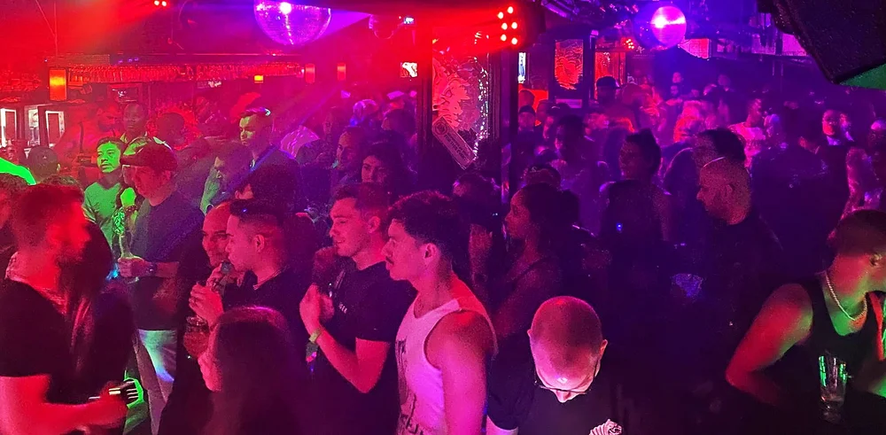 Bar photo 2
