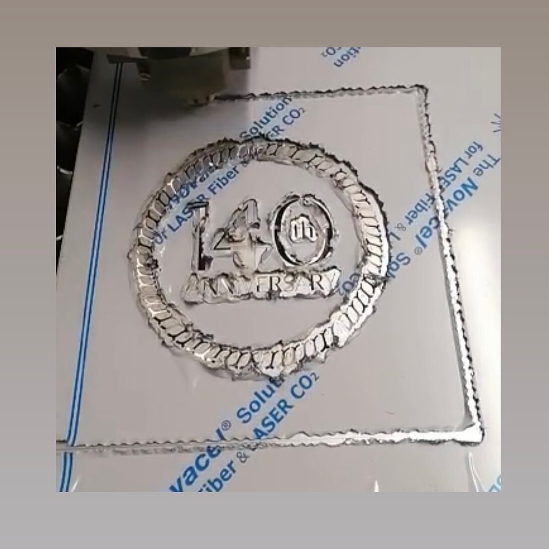 🪶 Laser cutting metal can give you very fine and detailed results. This is our machine cutting a piece of 2mm stainless steel 🪶 

+

#metalfabricator #metallasercutting #lasercutting #londonlaser #chopchoplaser