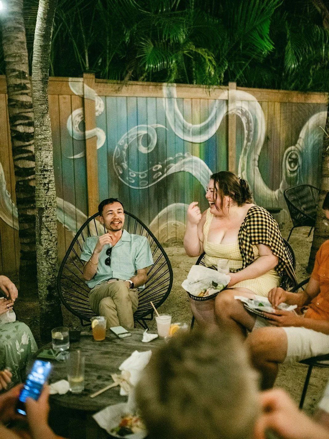 Make Thursday your new favorite night of the week &rarr; drinks, that Hull Bay breeze, and @lourdesandtheswitch playing live 5:30&ndash;8:30pm 🍻 

---
#theshack #beachbar #stthomas #usvirginislands #usvi #hullbay #foodtruck #hideawayhullbay #hideawa