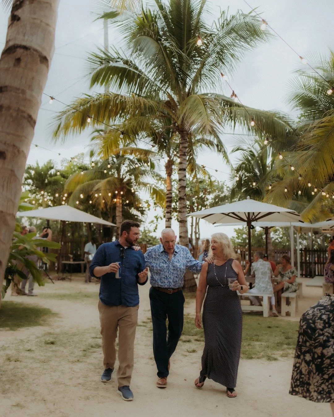 Whether you&rsquo;re stopping by for a casual drink, a fun afternoon, or tacos by the sea &rarr; The Shack delivers every time! 

---
#theshack #beachbar #stthomas #usvirginislands #usvi #hullbay #foodtruck #hideawayhullbay #hideawayfarm #foodandtrav