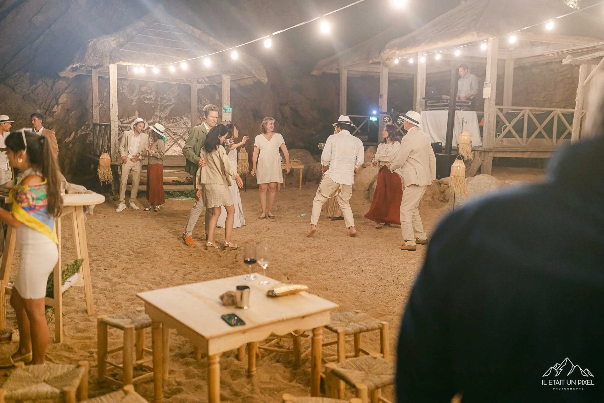 iletaitunpixel-jeremie-sangare-destination-wedding-photographer-france-italy-multi-days-celebration-in-corsica-m160-pf73-0773-1920px.jpg