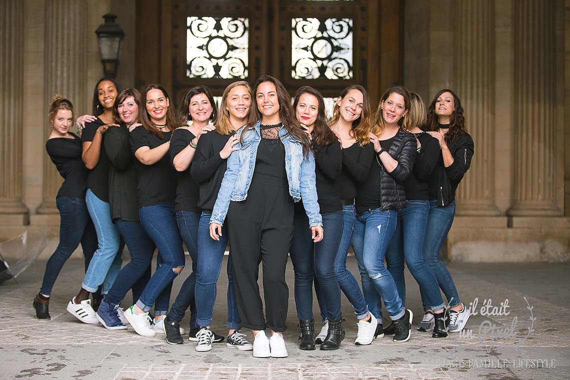 iletaitunpixel-jeremie-sangare-seance-photo-evjf-shooting-enterrement-vie-jeune-fille-paris-louvres-jenny_003-1140px.jpg