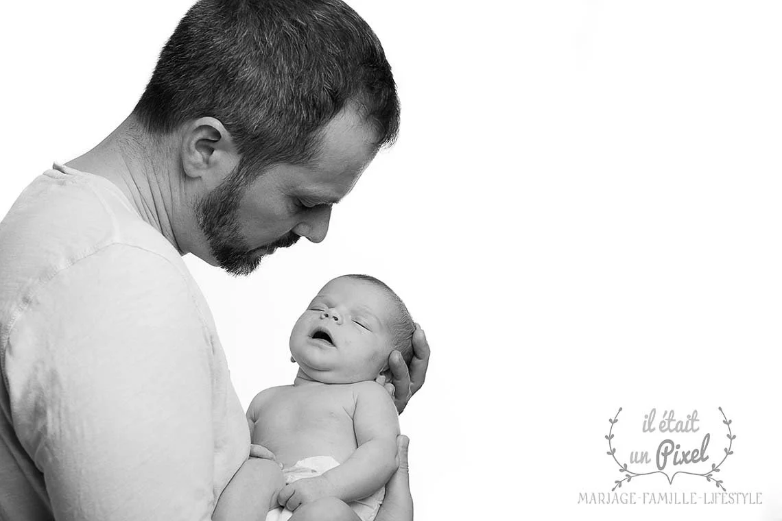 iletaitunpixel-jeremie-sangare-seance-photo-naissance-studio-shooting-bebe-nouveau-ne-yvelines-cergy-rose_22-1140px.jpg