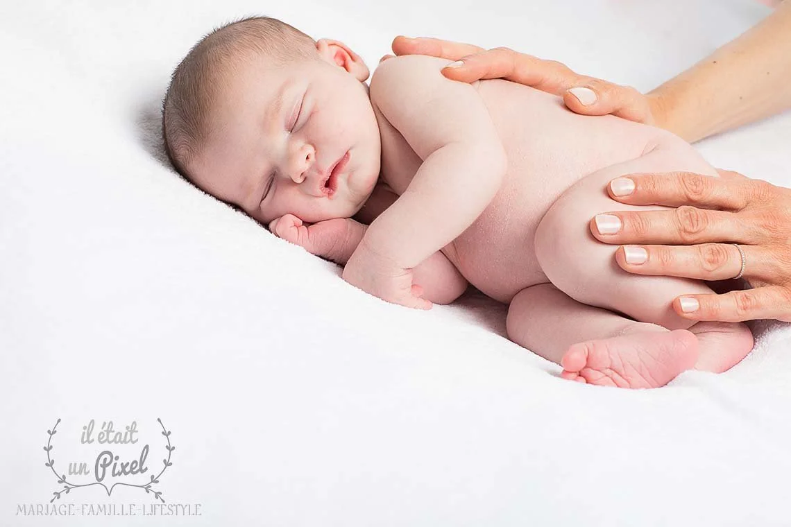 iletaitunpixel-jeremie-sangare-seance-photo-naissance-studio-shooting-bebe-nouveau-ne-yvelines-cergy-rose_15-1140px.jpg