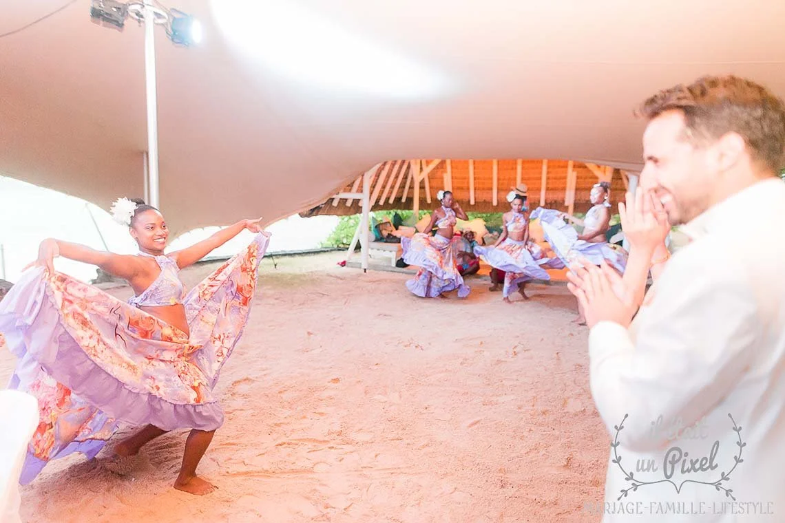 iletaitunpixel-jeremie-sangare-fine-art-destination-wedding-elopement-photographer-reportage-mariage-mauritius-island-indian-ocean-cartmn_0664-1140px.jpg