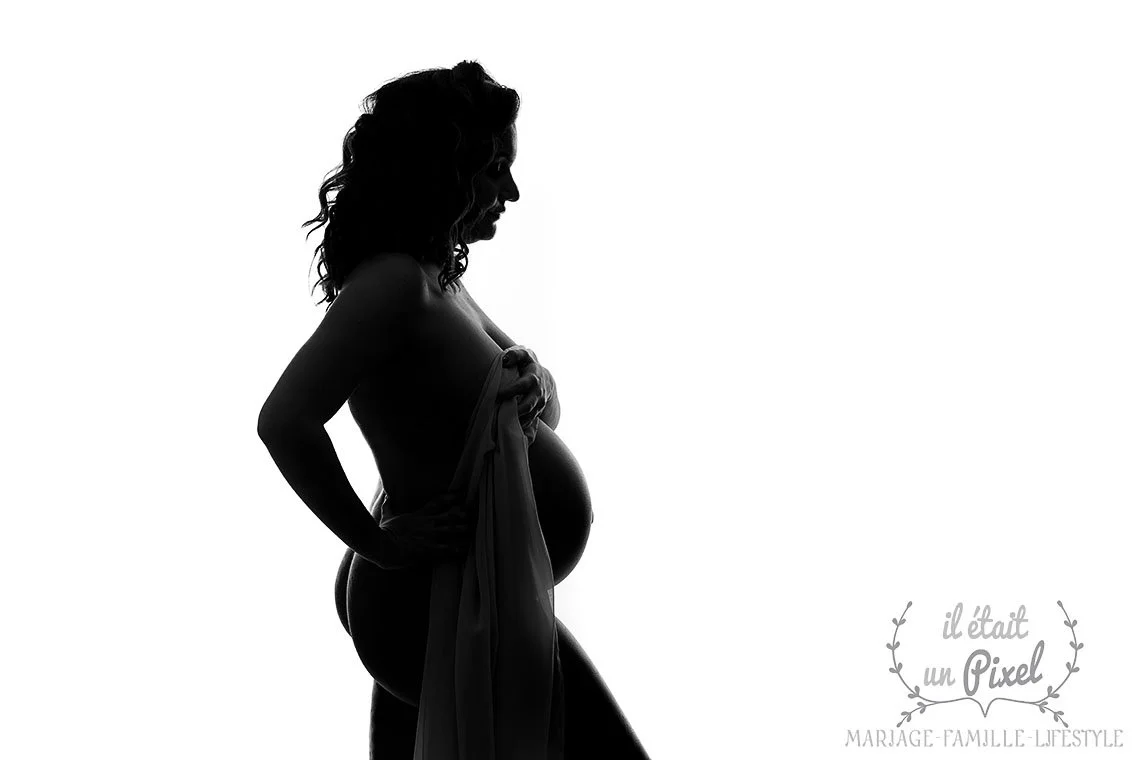 iletaitunpixel-jeremie-sangare-photographe-fine-art-seance-photo-grossesse-shooting-artistique-enceinte-studio-yvelines-cergy-lidm_084-1140px.jpg
