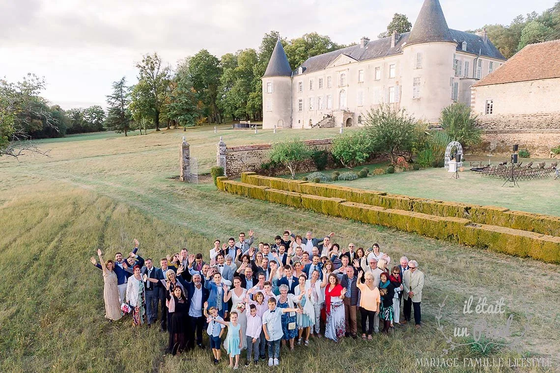 iletaitunpixel-jeremie-sangare-destination-wedding-elopement-photographer-filmmaker-french-castle-chateau-beaujeu-nljym_0618-1140px.jpg