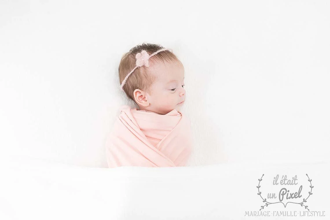 iletaitunpixel-jeremie-sangare-seance-photo-naissance-studio-shooting-bebe-nouveau-ne-newborn-posing-vendee-sables-d-olonne-anctmadn_17-1140px.jpg