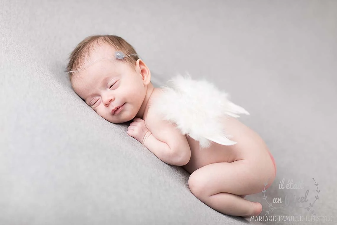 iletaitunpixel-jeremie-sangare-seance-photo-naissance-studio-shooting-bebe-nouveau-ne-newborn-posing-vendee-sables-d-olonne-anctmadn_45-1140px.jpg