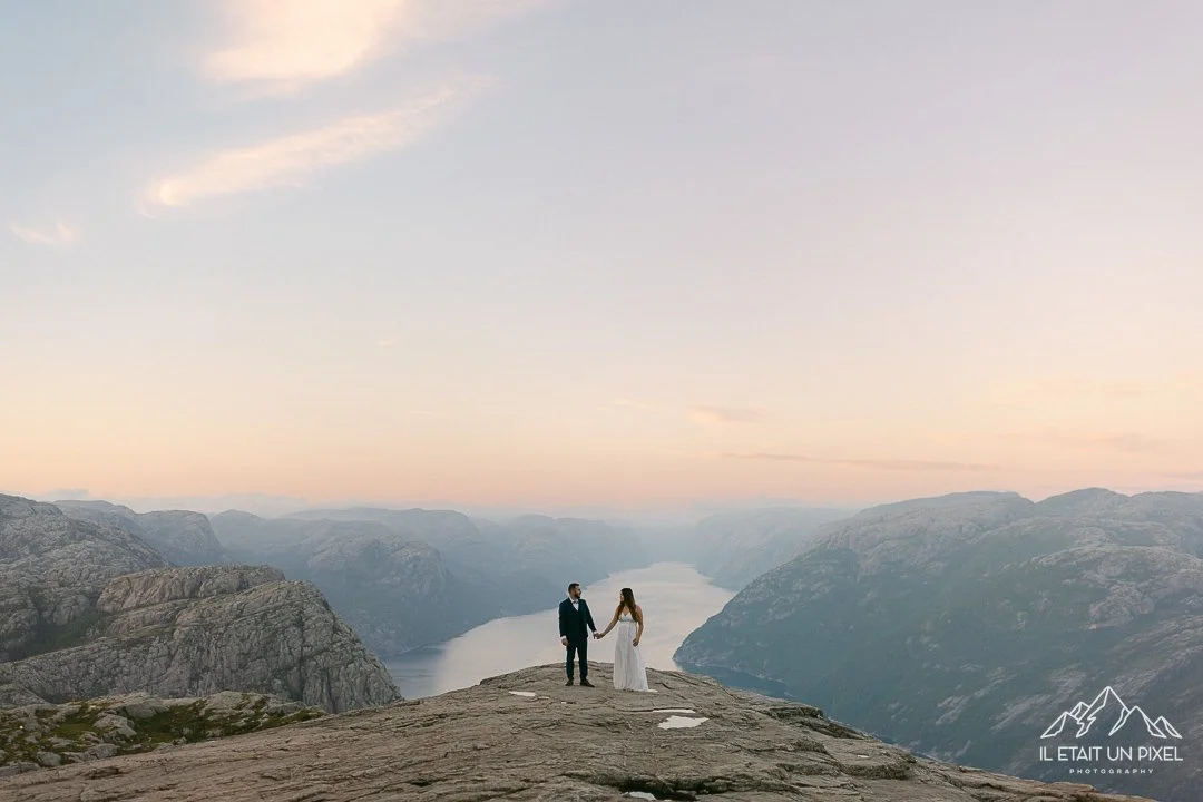 iletaitunpixel-jeremie-sangare-adventure-elopement-wedding-photographer-norway-jobinm_045-1080px.jpg