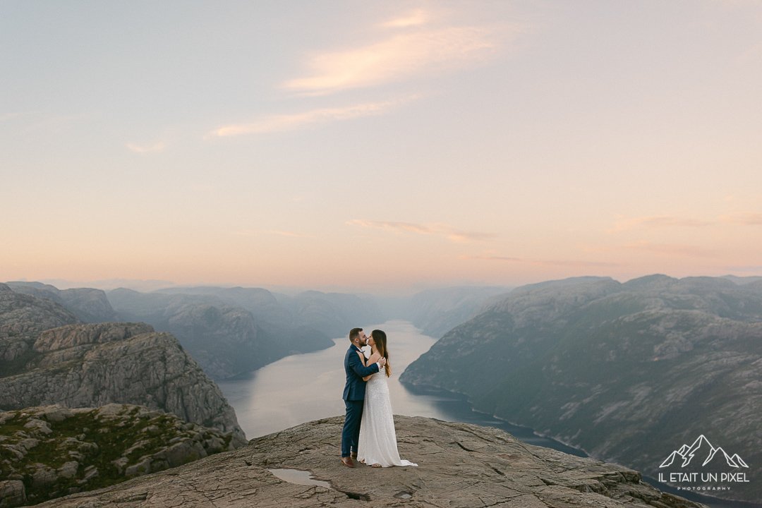 iletaitunpixel-jeremie-sangare-adventure-elopement-wedding-photographer-norway-jobinm_055-1080px.jpg