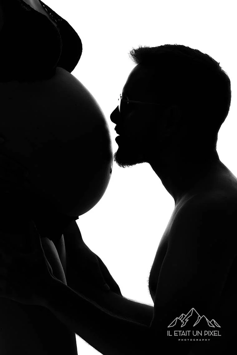 iletaitunpixel-jeremie-sangare-shooting-grossesse-artistique-studio-les-sables-d-olonne-vendee-mnqnht_15-1140px.jpg