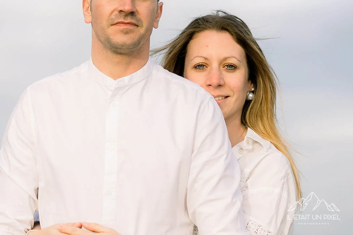 iletaitunpixel-jeremie-sangare-seance-photo-engagement-couple-vendee-plage-sauveterre-drnthr_33-1140px.jpg