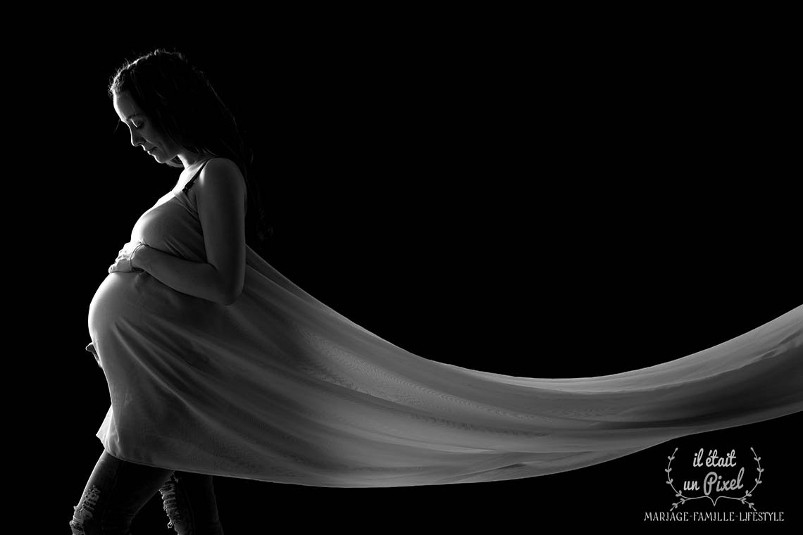 iletaitunpixel-jeremie-sangare-shooting-grossesse-artistique-studio-les-sables-d-olonne-vendee-mgnths_40-1140px.jpg
