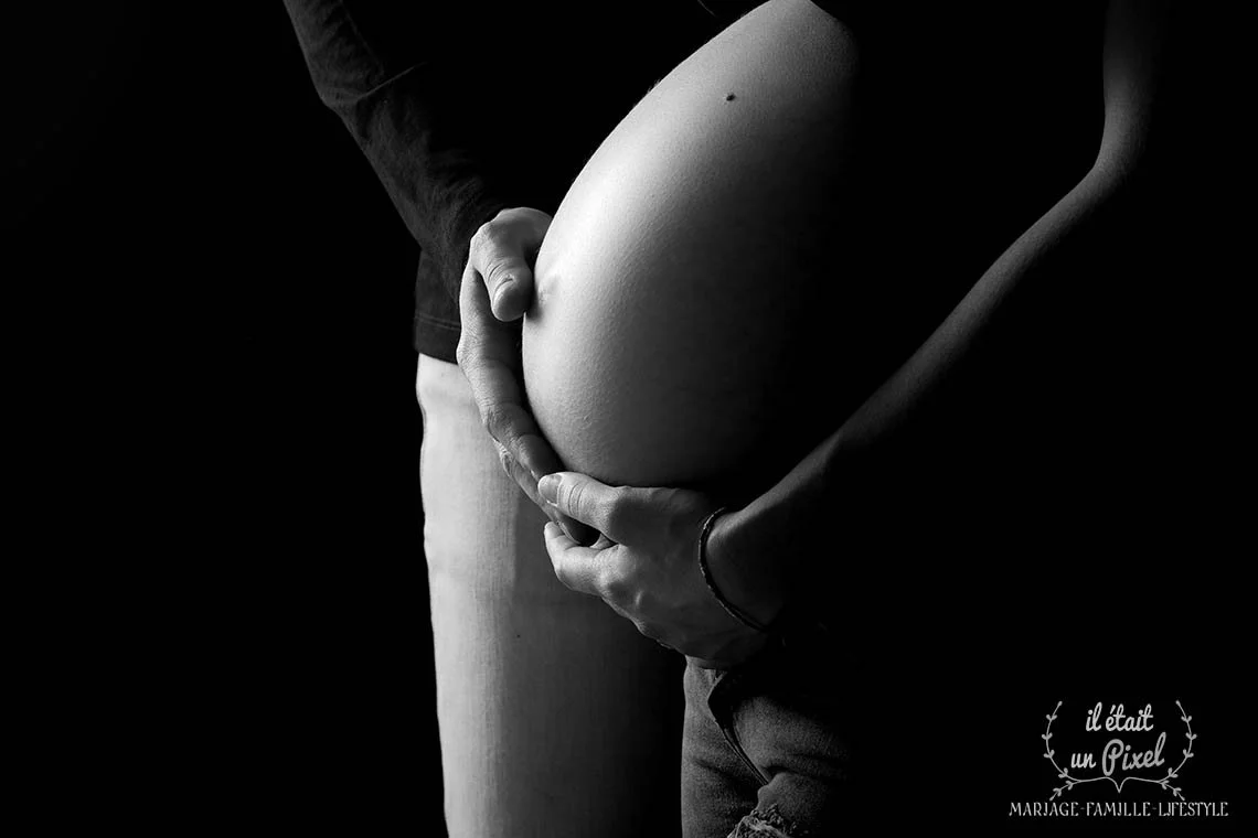 iletaitunpixel-jeremie-sangare-shooting-grossesse-artistique-studio-les-sables-d-olonne-vendee-mgnths_48-1140px.jpg