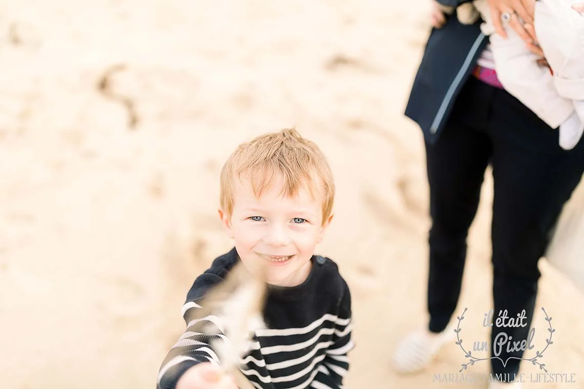iletaitunpixel-jeremie-sangare-seance-photo-famille-lifestyle-shooting-tribu-enfants-plage-vendee-les-sables-d-olonne-carqtnle_003-1140px.jpg