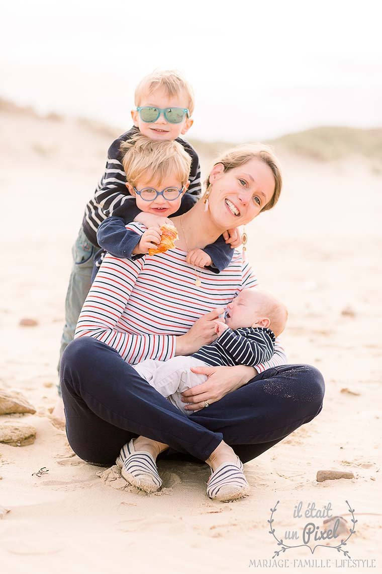 iletaitunpixel-jeremie-sangare-seance-photo-famille-lifestyle-shooting-tribu-enfants-plage-vendee-les-sables-d-olonne-carqtnle_047-1140px.jpg