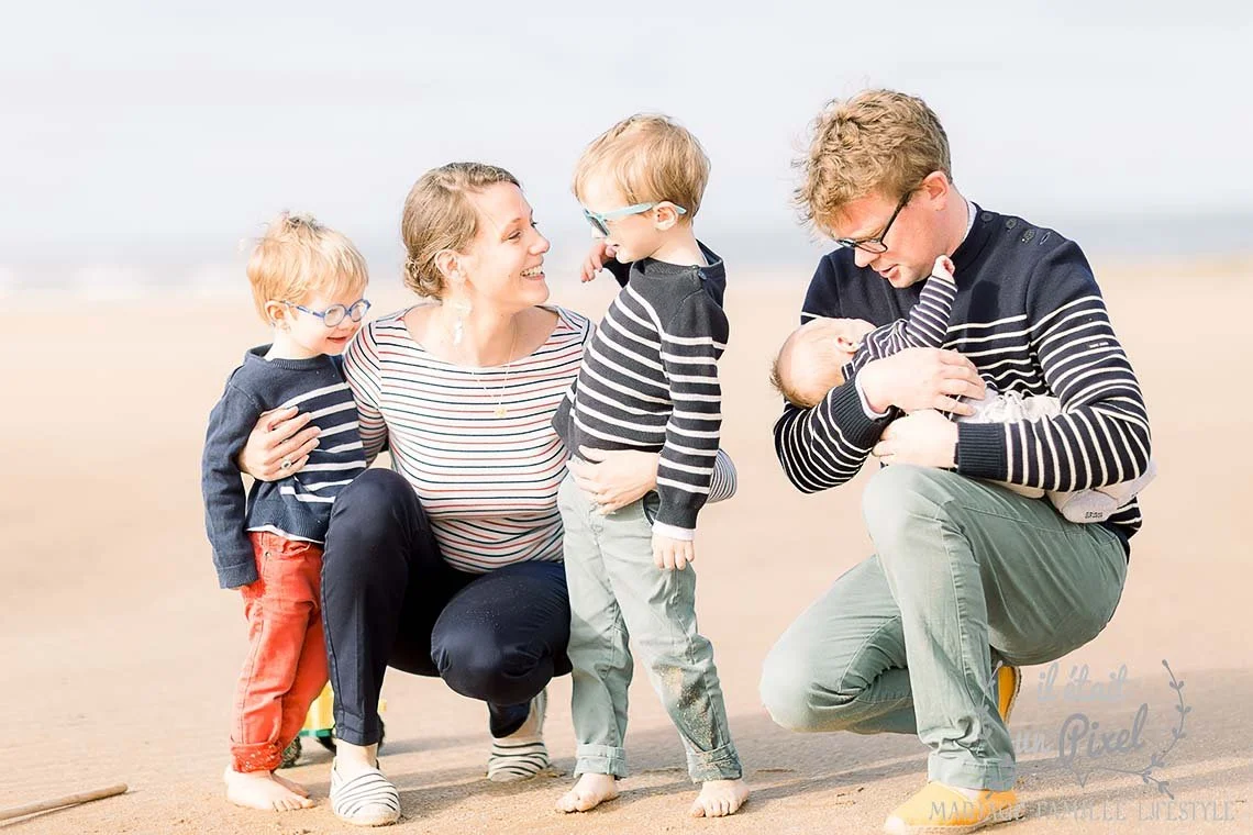 iletaitunpixel-jeremie-sangare-seance-photo-famille-lifestyle-shooting-tribu-enfants-plage-vendee-les-sables-d-olonne-carqtnle_073-1140px.jpg