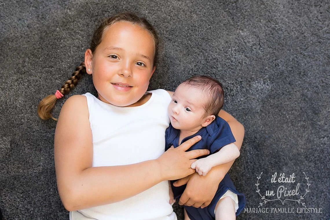 Séance photo de naissance en famille et à domicile