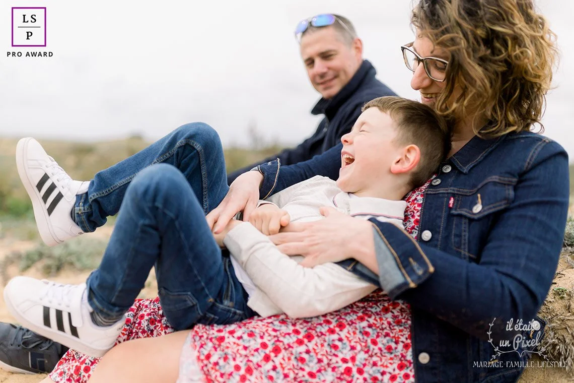 iletaitunpixel-jeremie-sangare-seance-photo-famille-lifestyle-dune-sauveterre-vendee-dijrlvmll_36-1140px.jpg