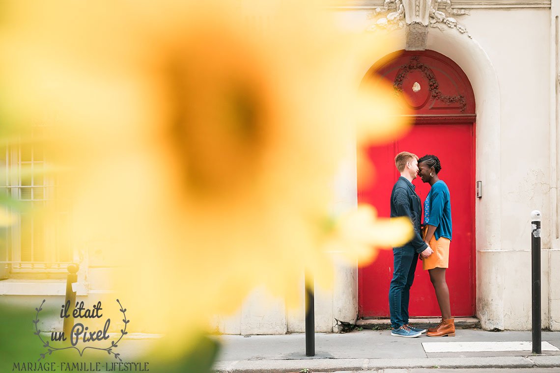 iletaitunpixel-jeremie-sangare-fine-art-destination-wedding-elopement-photographer-paris-couple-engagement-session-gambetta-street-art-masigln_105b-1140px.jpg