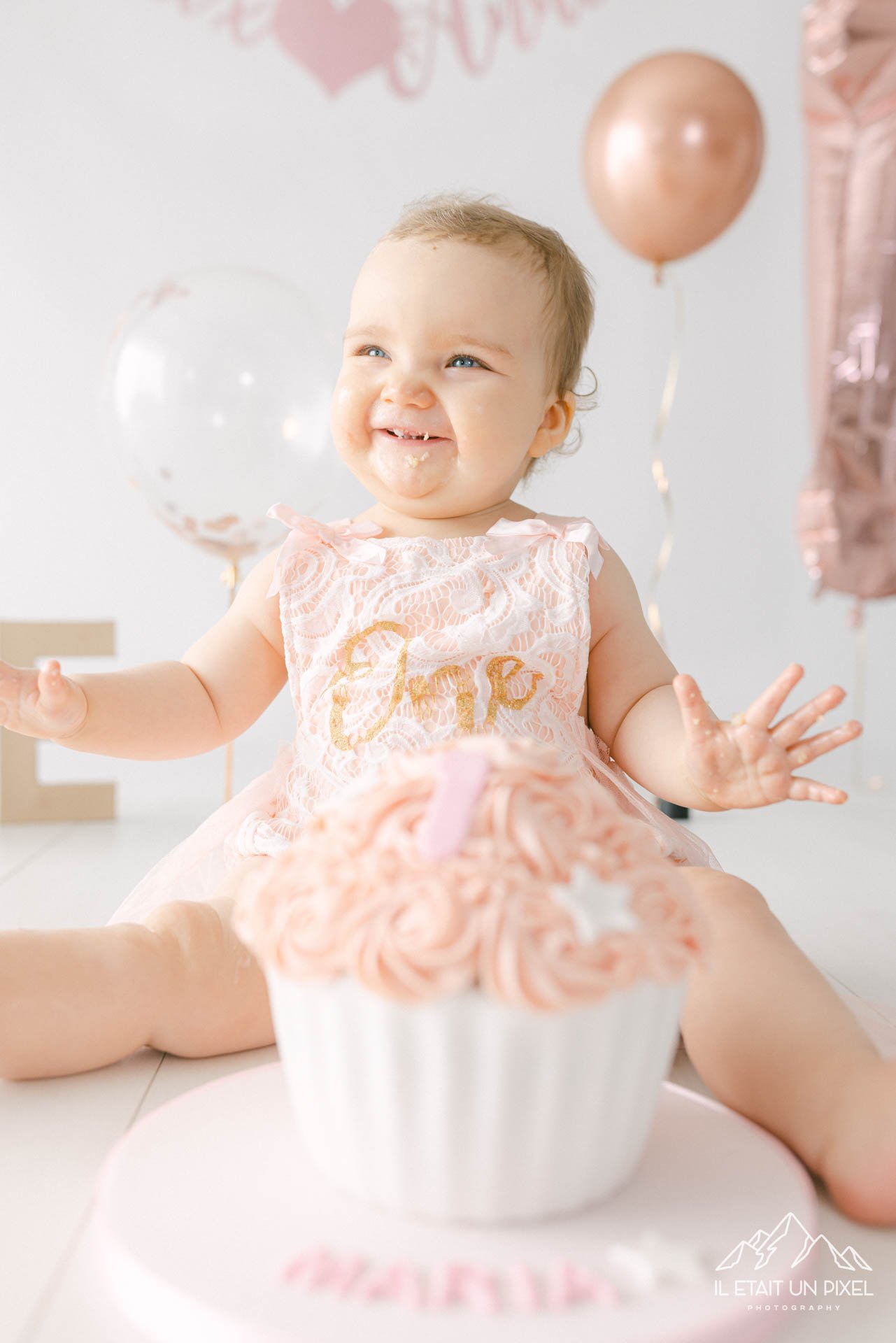 iletaitunpixel-jeremie-sangare-photographe-famille-vendee-studio-smash-the-cake-mra_59-1920px.jpg