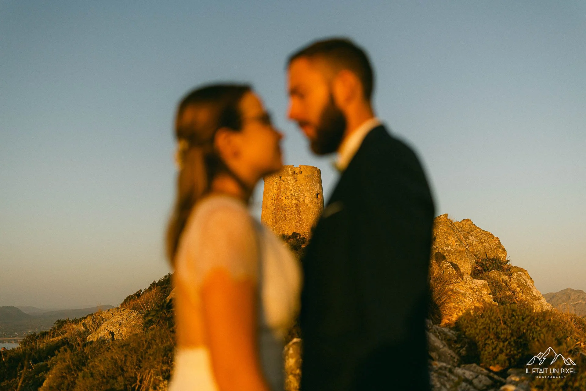 iletaitunpixel-jeremie-sangare-destination-adventure-elopement-and-wedding-photographer-france-italy-spain-mallorca-m143-pf53-093-1920px.jpg