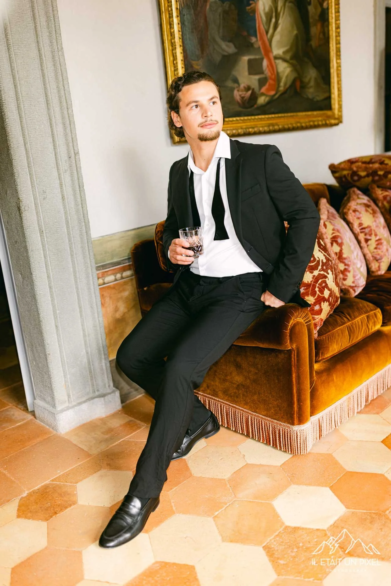 Grooms portrait in Villa Balbiano, Lake Como