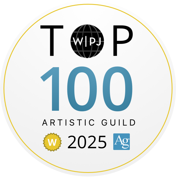 In the 100 best wedding photographers of the world according to AGWPJA