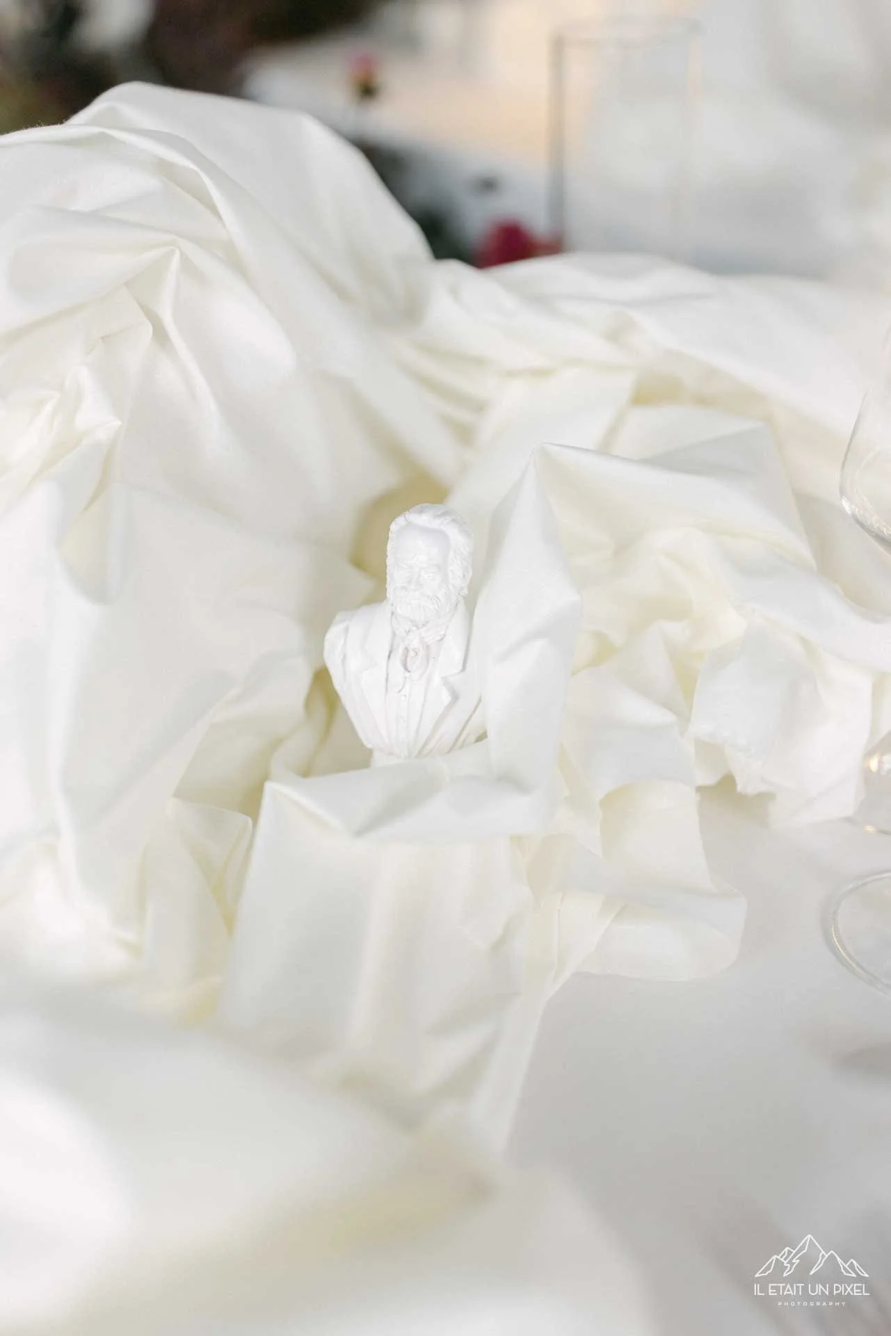 iletaitunpixel-jeremie-sangare-editorial-wedding-photographer-france-paris-domaine-brandois-tatler--168-1920px.jpg