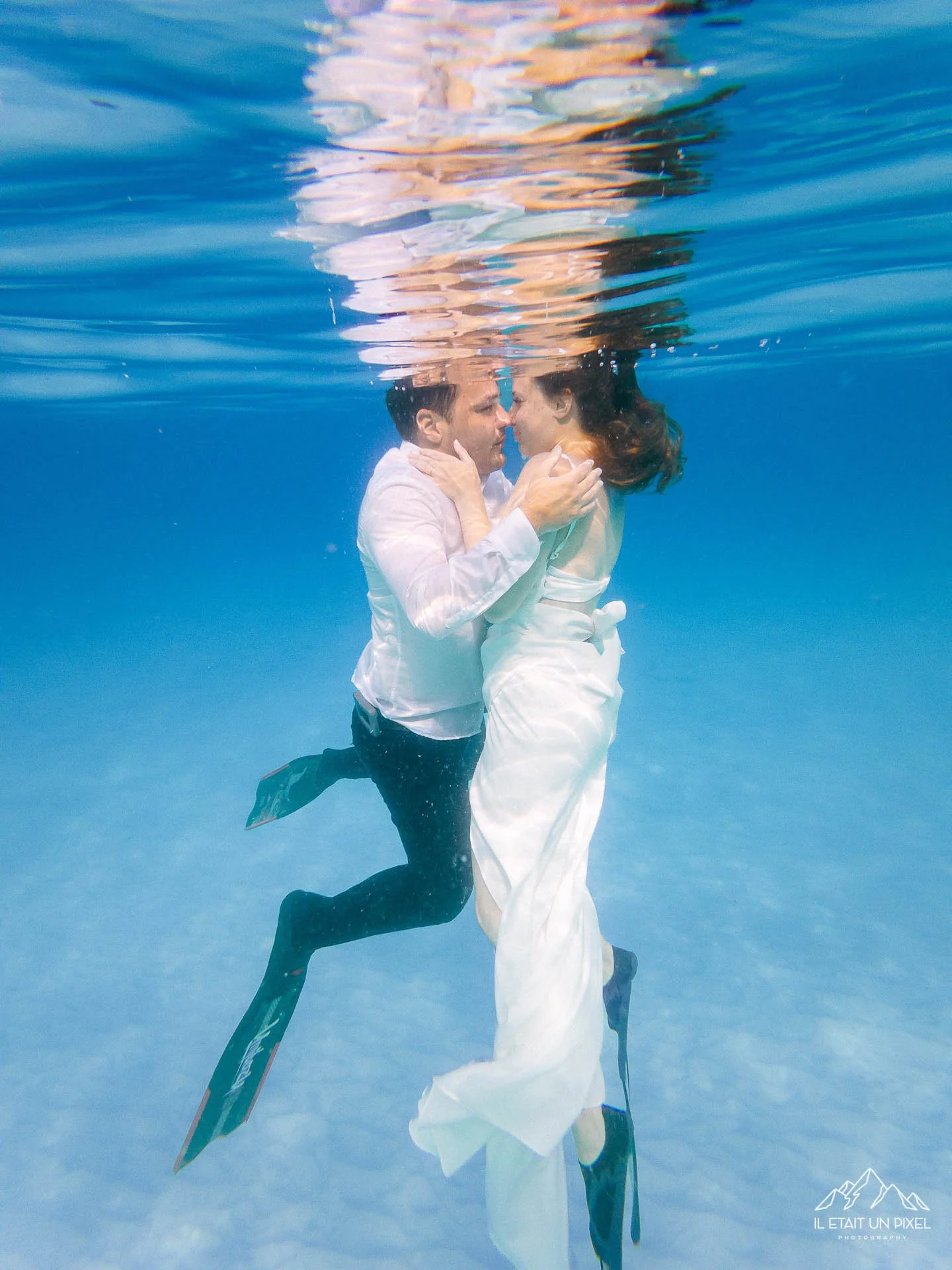 iletaitunpixel-jeremie-sangare-destination-adventure-elopement-wedding-and-honeymoon-photographer-seychelles-underwater-m169-pf49-244-1920px.jpg
