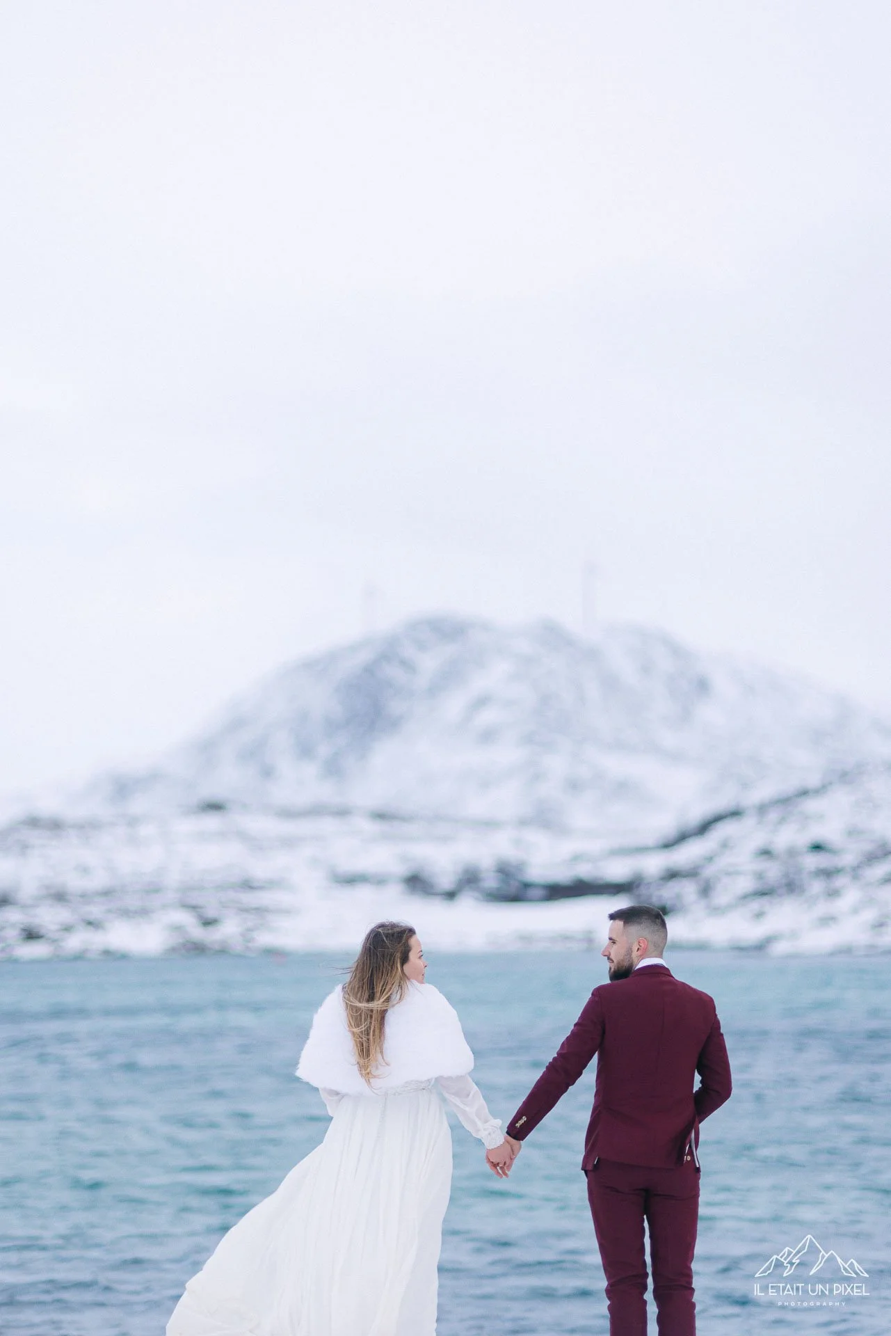 iletaitunpixel-jeremie-sangare-destination-adventure-elopement-and-wedding-photographer-france-italy-norway-lofoten-northern-lights-m153-pf10-224-1920px.jpg