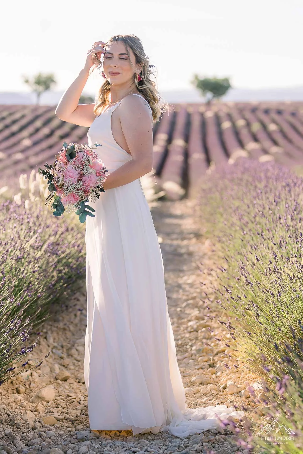 iletaitunpixel-jeremie-sangare-destination-luxury-elopement-and-wedding-photographer-france-paris-provence-lavender-m090-pf43-129-1920px.jpg