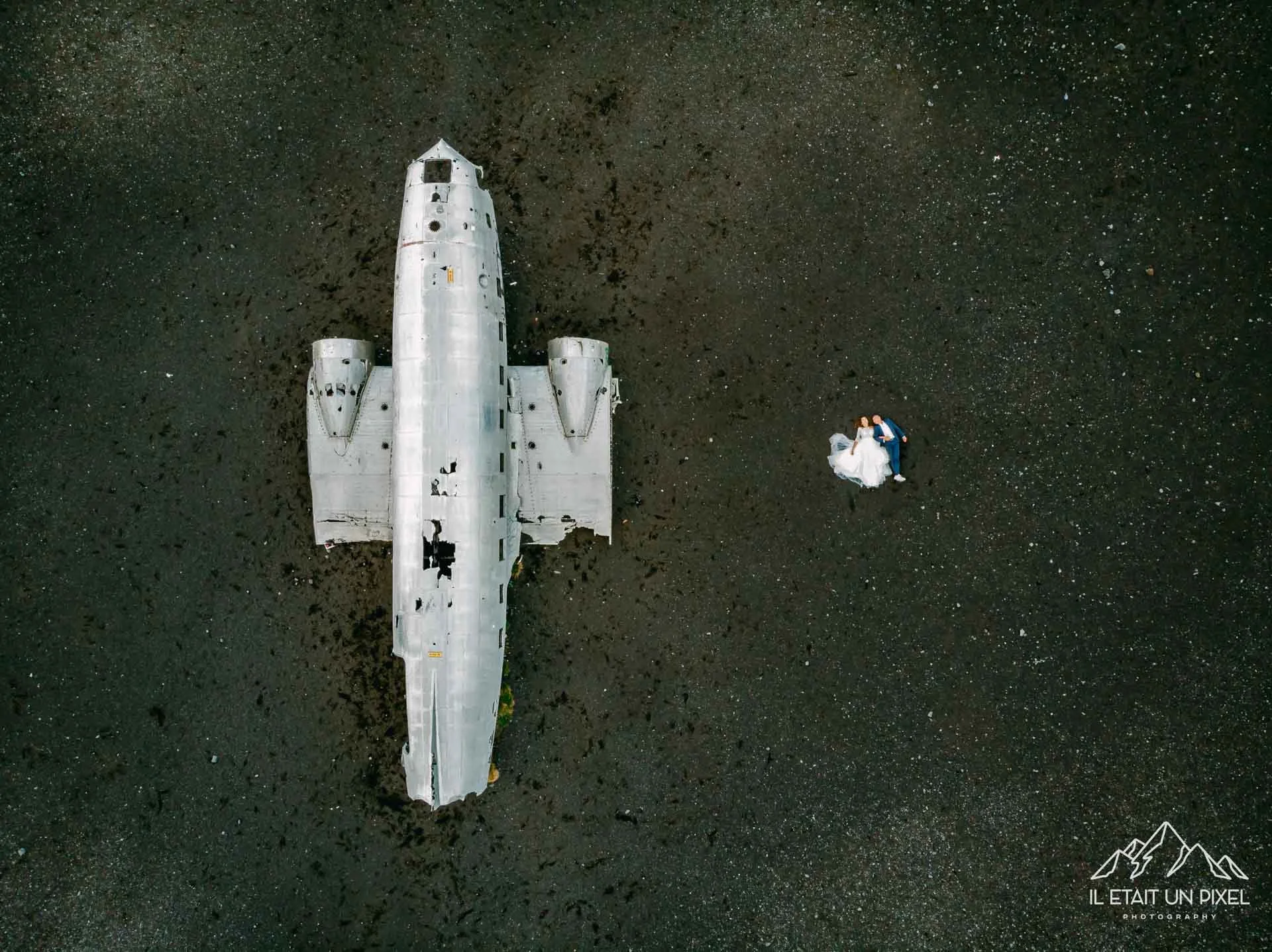 iletaitunpixel-jeremie-sangare-wedding-elopement-photographer-iceland-wreck-plane-lrnjp_054-1920px.jpg